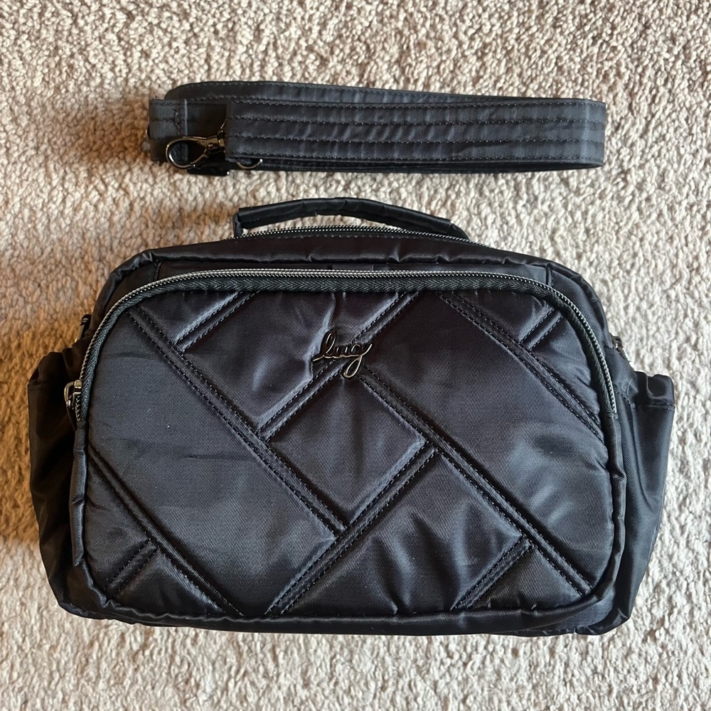Lug Boomer Crossbody with Strap